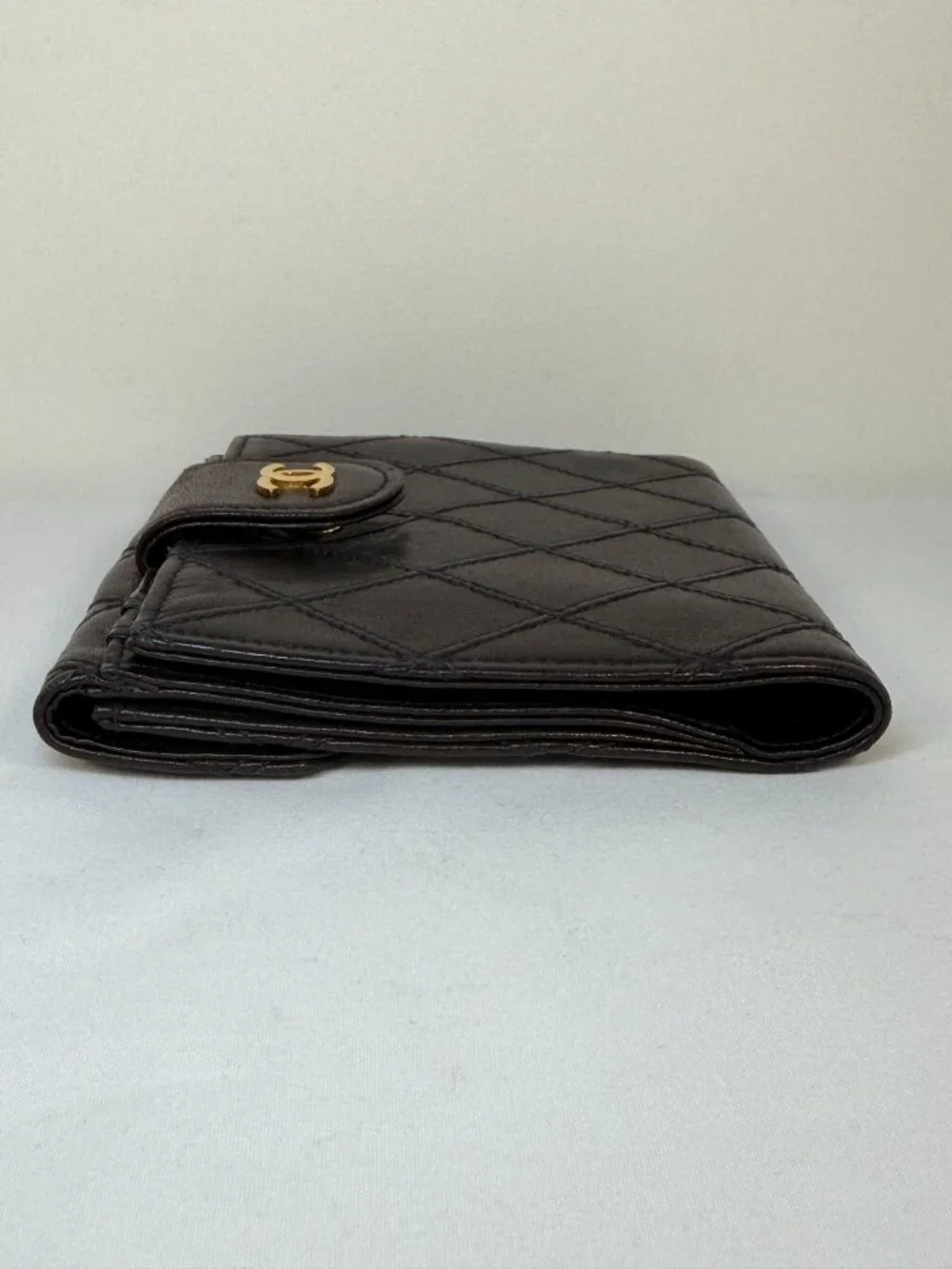 RARE! Vintage CHANEL Brown Quilted Bicolore Leather Gold CC Bifold Wallet
